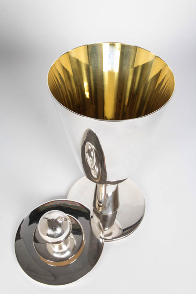 1928 г. Кубок с крышкой по проекту «Pokal» для WMF Ikora Фрица Брухауза де Гроот (1883-1960)