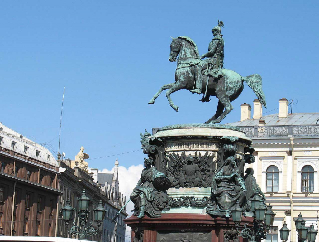 Памятные и донативные монеты