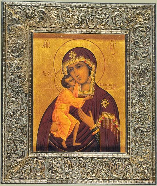 Икона Феодоровской Божьей матери, начало XX в. Дерево, темперное письмо по левкасу. Оклад: серебро, чеканка