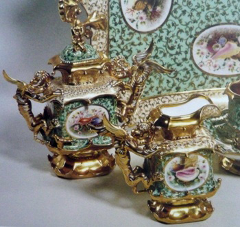 Сервиз с драконами. 1840-1861 Сервиз с драконами. 1840-1861