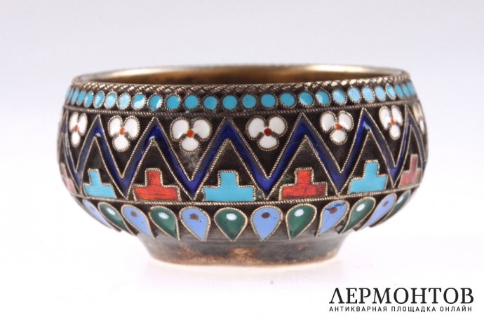 Солонка с эмалью. Павел Овчинников. Серебро 84 пробы. Российская империя