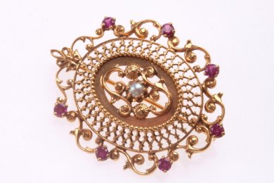 Брошь. Золото 750 пробы. Франция, середина XX века.