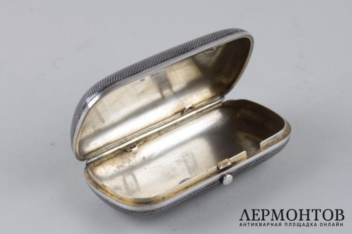 Портсигар с черневым узором. Густав Клингерт. Серебро 84. Российская империя, 1883 г.