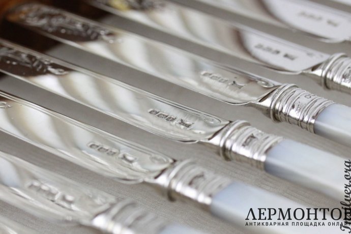 Десертный набор на 12 персон Walker and Hall Ltd. Серебро 925. Англия