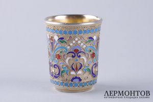 Стопка с полихромной эмалью по скани. Серебро 84 пробы. Москва, Россия, 1899-1908 гг.