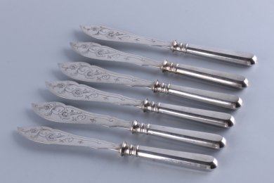 Комплект приборов для рыбы. Фирма О. Курлюкова. Серебро 84. Россия, 1908-1917 гг.