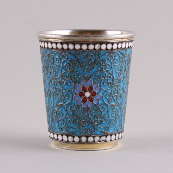 Стопка с полихромной эмалью по скани. Клингерт. Серебро 84 пробы. Россия, 1891 год.