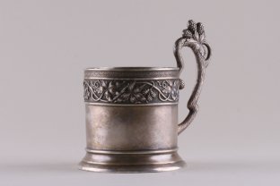 Подстаканник. Шишки. А. Иванов. Серебро 84 пробы. Россия, Москва, 1908-1917 гг.