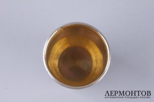 Стопка с полихромной эмалью по скани. Серебро 84 пробы. Москва, Россия, 1899-1908 гг.