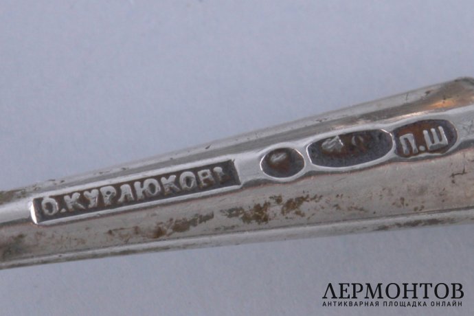 Комплект приборов для рыбы. Фирма О. Курлюкова. Серебро 84. Россия, 1908-1917 гг.