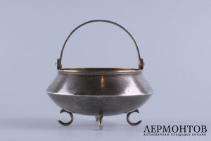 Чайный набор из сахарницы и сливочника. А. Фульд Серебро 84 пробы. Россия, XIX в.