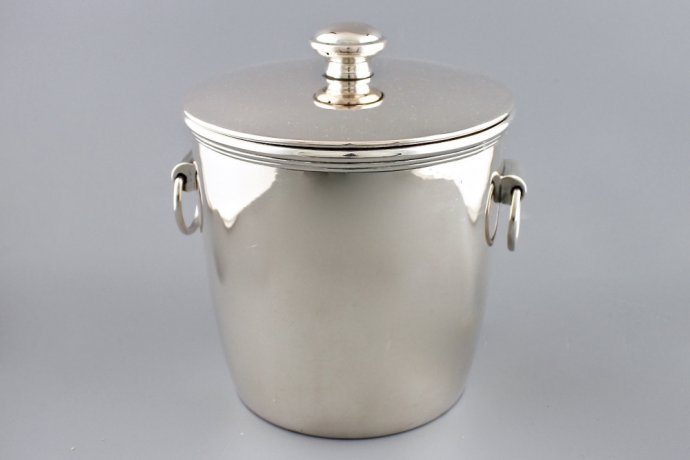 Ведерко для льда и охлаждения напитков. Серебро 800 пробы. Европа, 1930-е.