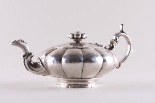 Чайник заварочный в стиле барокко. Серебро 925 пробы. Голландия