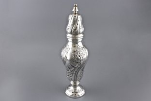Высокий шейкер для специй. Серебро 800 пробы. Европа, 1930-е.