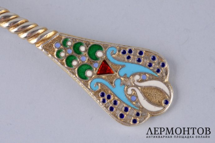 Совочек для чая. Иван Хлебников. Эмаль, серебро 88. Москва, Россия, 1908-1917 гг.