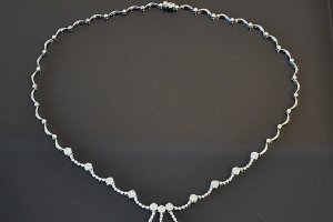 Колье с бриллиантами 1,96 к. Золото 750 пробы. 