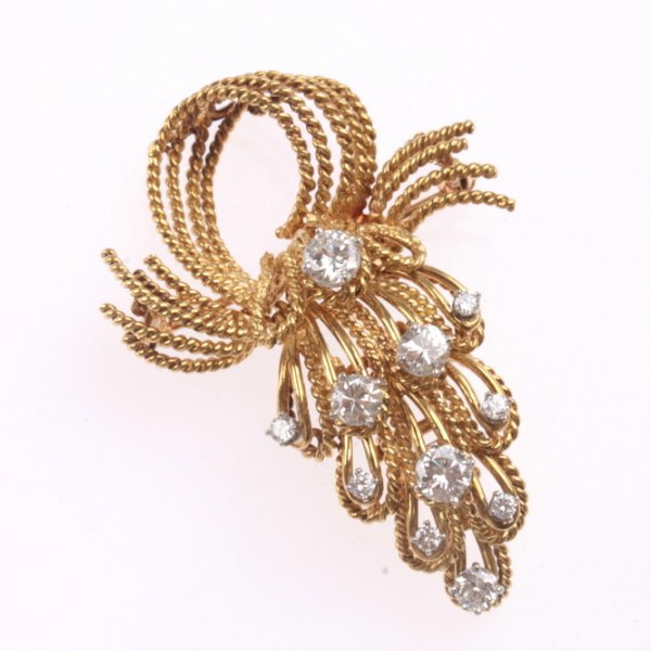 Брошь с бриллиантами 1,88 k. Золото 750. Франция