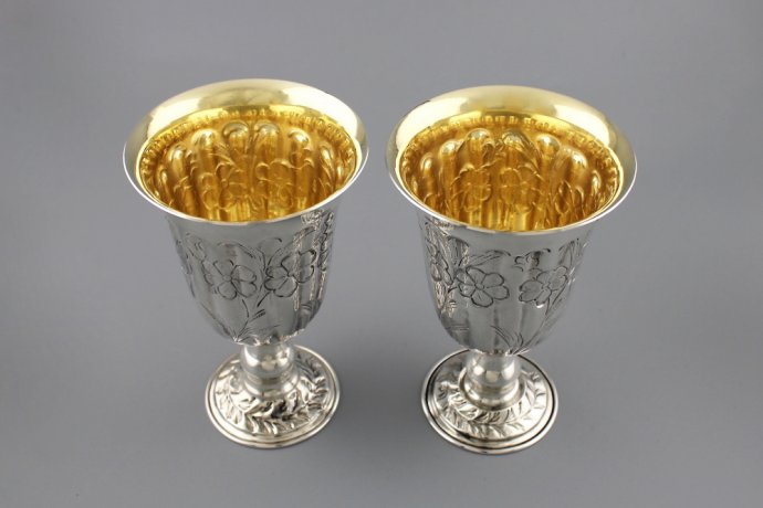 Парные бокалы. Серебро 800. Европа.