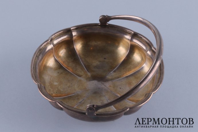Конфетница вазочка. Сазиков. 1863 г. Серебро 84. Российская империя