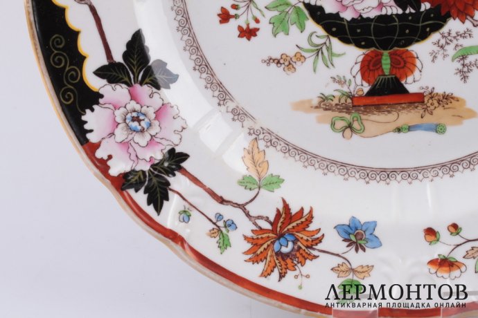 Тарелка в стиле шинуазри. Завод Попова. Фарфор. Российская империя