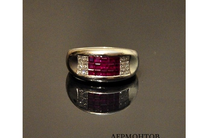 Кольцо Рубины, бриллианты. Платина 950 пробы