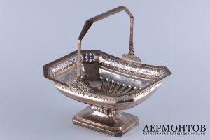 Вазочка сухарница. Яков Виберг. Серебро 84 пробы. Россия, Москва, 1839 г.