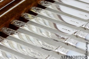 Десертный набор на 12 персон Walker and Hall Ltd. Серебро 925. Англия