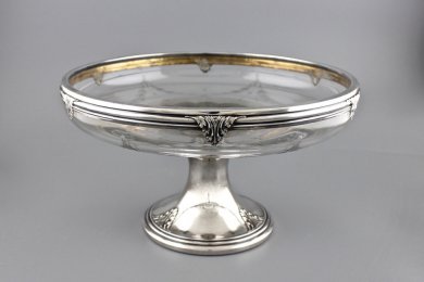 Ваза на ножке в оправе. Серебро 950 пробы, стекло. Франция, нач. XX в.