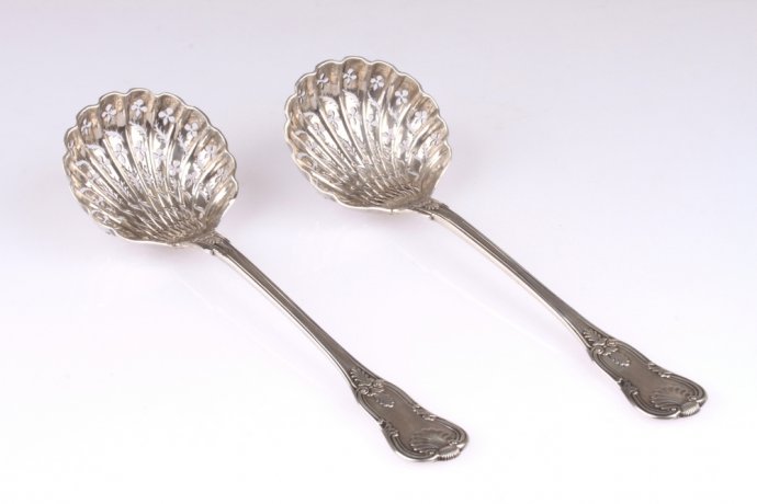 Пара ложек для сахарной пудры. Серебро 950. Франция