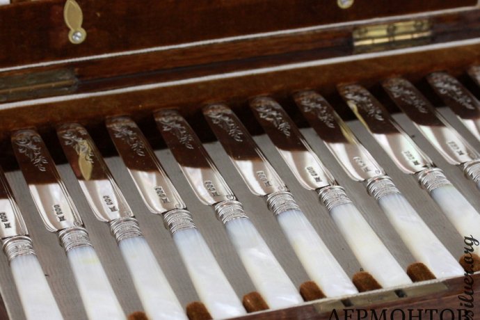 Десертный набор на 12 персон Walker and Hall Ltd. Серебро 925. Англия