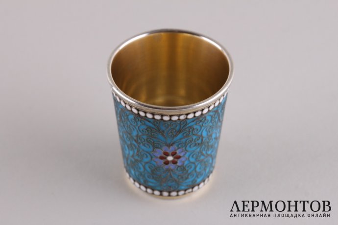 Стопка с полихромной эмалью по скани. Клингерт. Серебро 84 пробы. Россия, 1891 год.