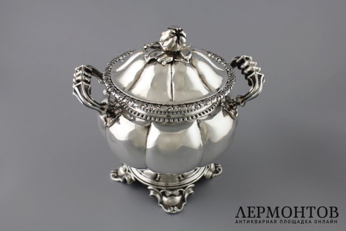 САХАРНИЦА. СЕРЕБРО 950. ETIENNE-AUGUSTE COURTOIS. ФРАНЦИЯ, XIX ВЕК.