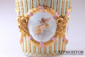 Большое кашпо с живописью в классическом стиле. ИФЗ. Фарфор, роспись, золочение. XIX в.