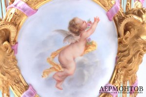 Большое кашпо с живописью в классическом стиле. ИФЗ. Фарфор, роспись, золочение. XIX в.