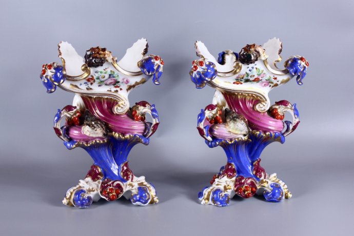 Парные фарфоровые вазы. Франция, Париж. Vieux Paris