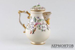 Сливочник в классическом стиле. Фарфор, роспись, золочение. ИФЗ, XIX в.