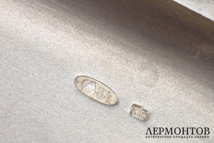 Портсигар в стиле ампир. Серебро 84. Российская империя