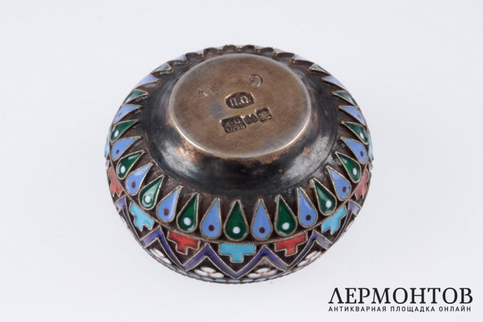 Солонка с эмалью. Павел Овчинников. Серебро 84 пробы. Российская империя