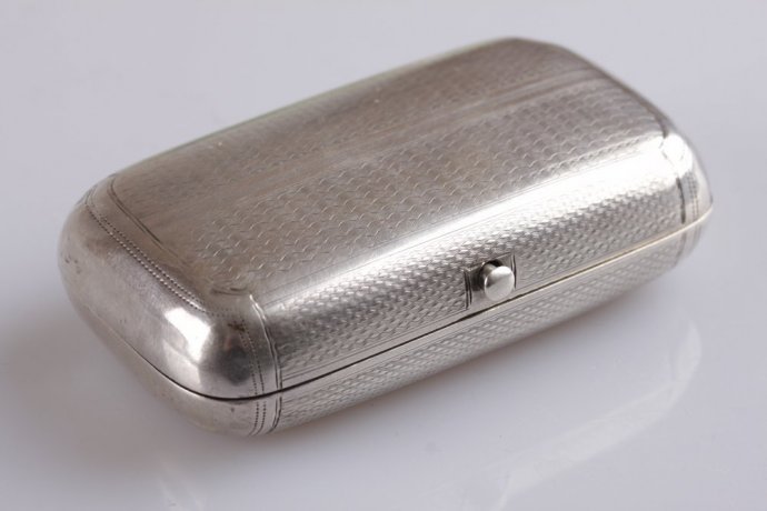 Портсигар в технике гильоше. Серебро 84 пробы. Российская империя