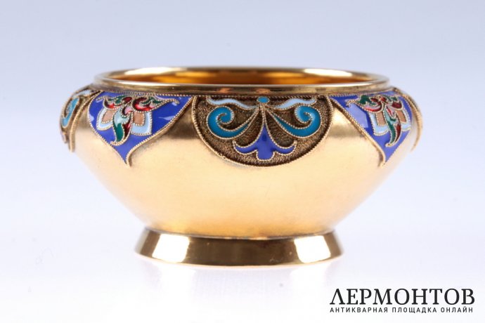 Солонка с эмалью. Братья Грачевы. Серебро 88 пробы. Российская империя